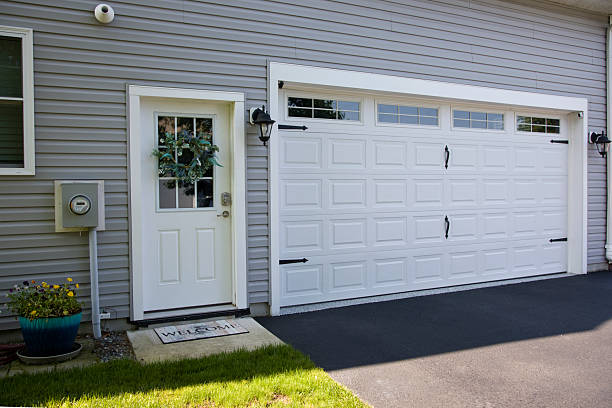 24/7 Emergency Garage Door Panel Replacement experts in Stanly County County, NC